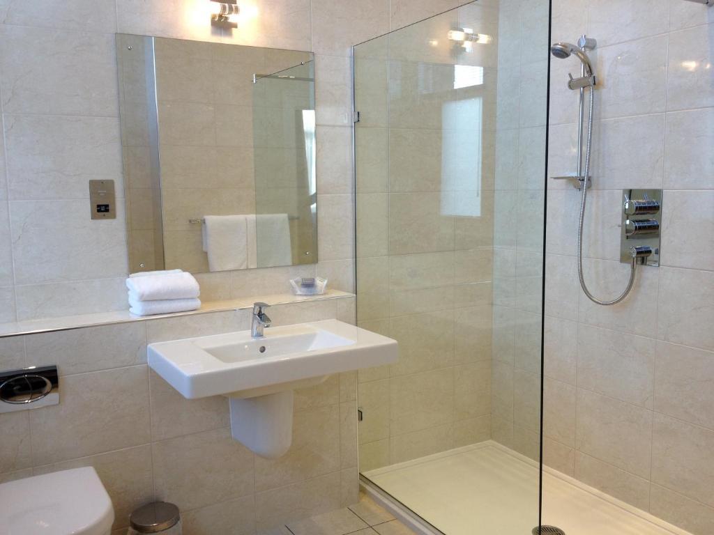 Ascot House Hotel York Room photo