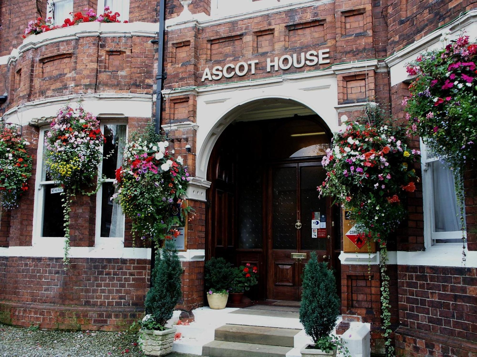 Ascot House Hotel York Exterior photo
