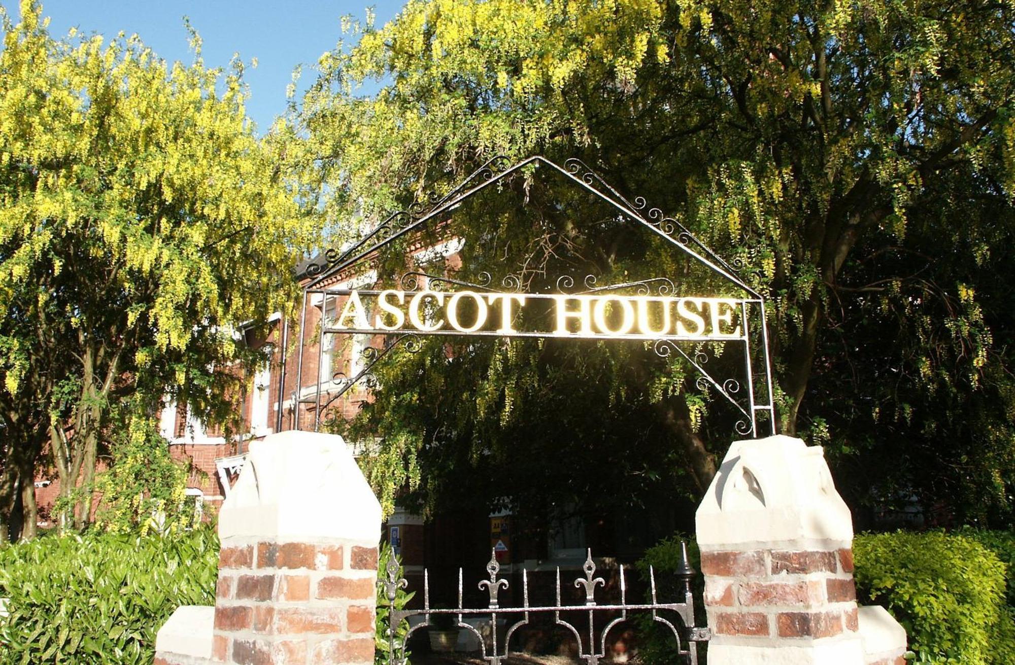 Ascot House Hotel York Exterior photo