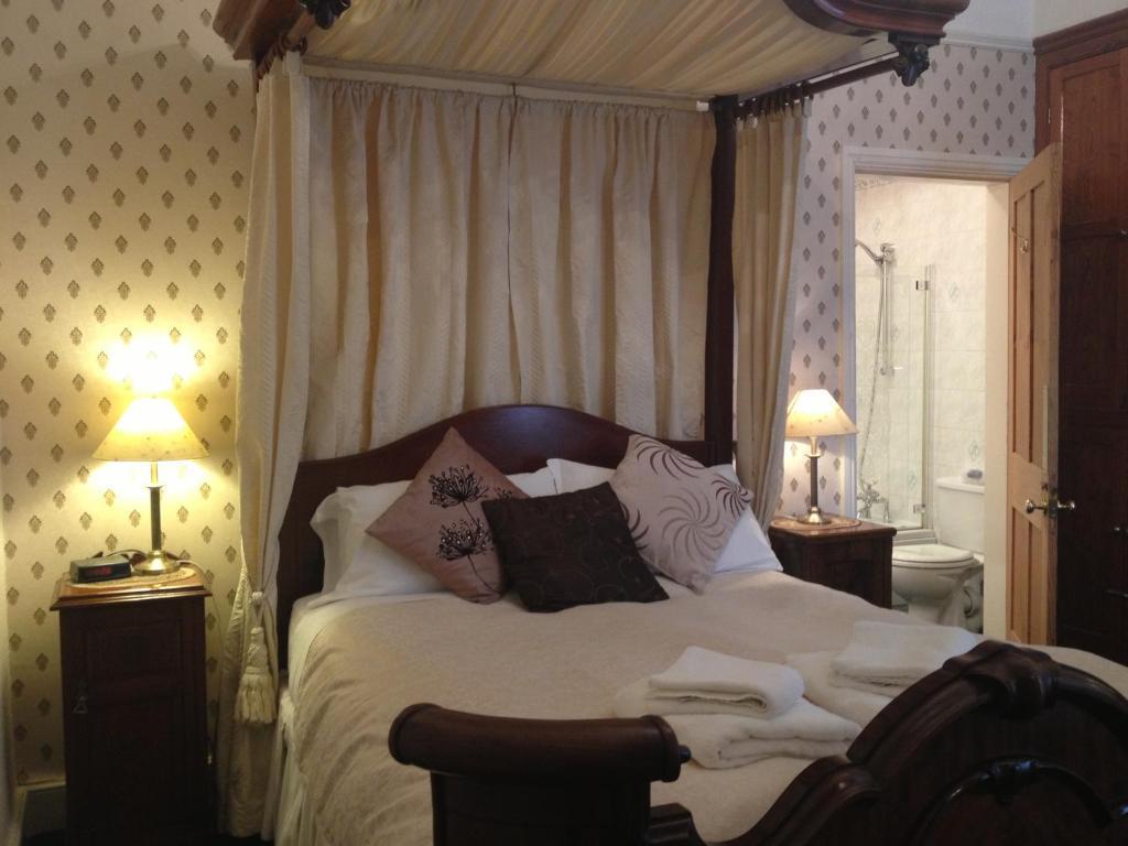 Ascot House Hotel York Room photo