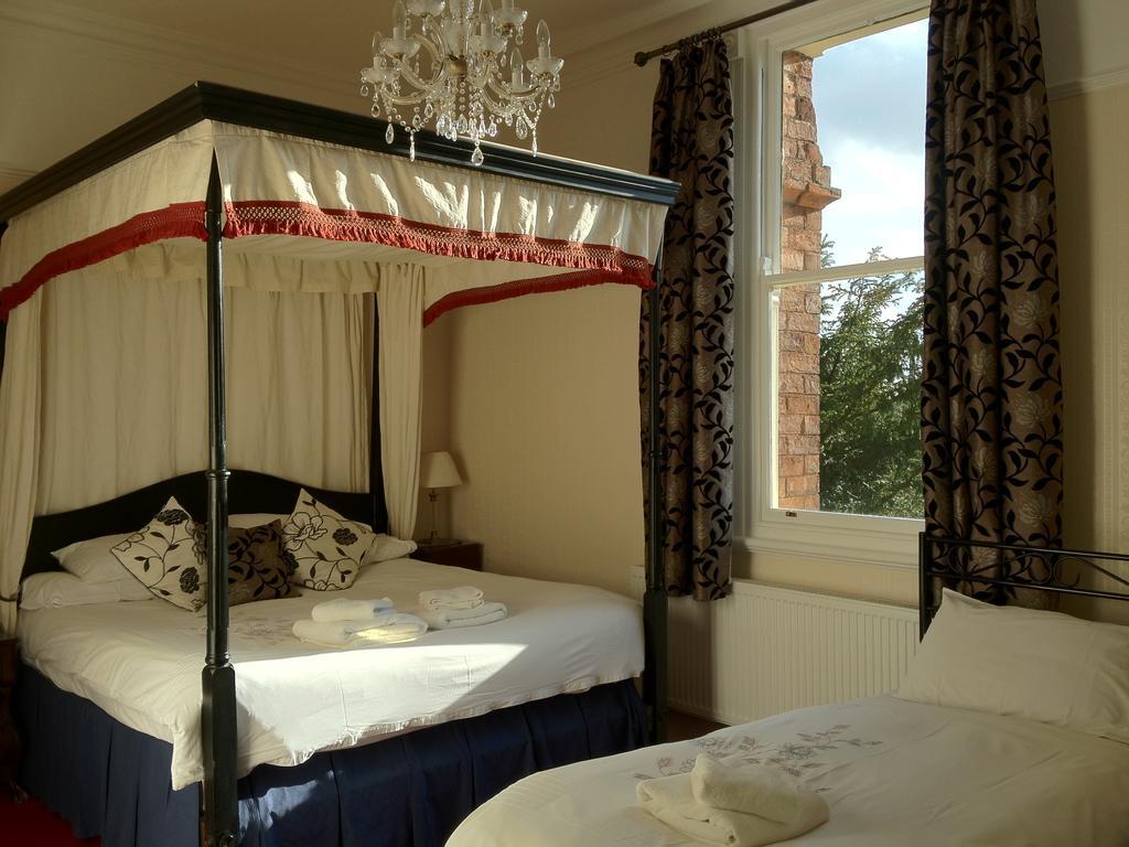Ascot House Hotel York Room photo